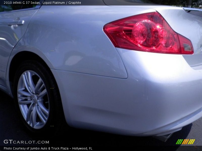 Liquid Platinum / Graphite 2010 Infiniti G 37 Sedan