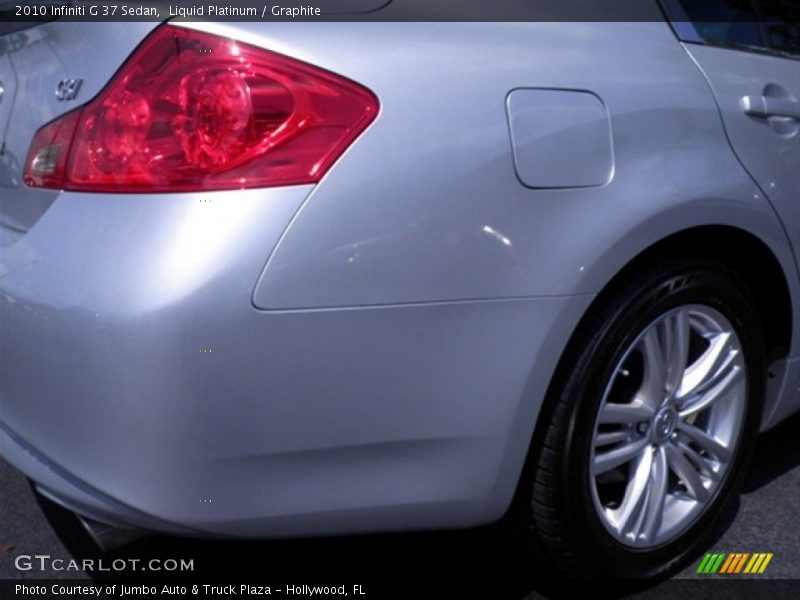 Liquid Platinum / Graphite 2010 Infiniti G 37 Sedan