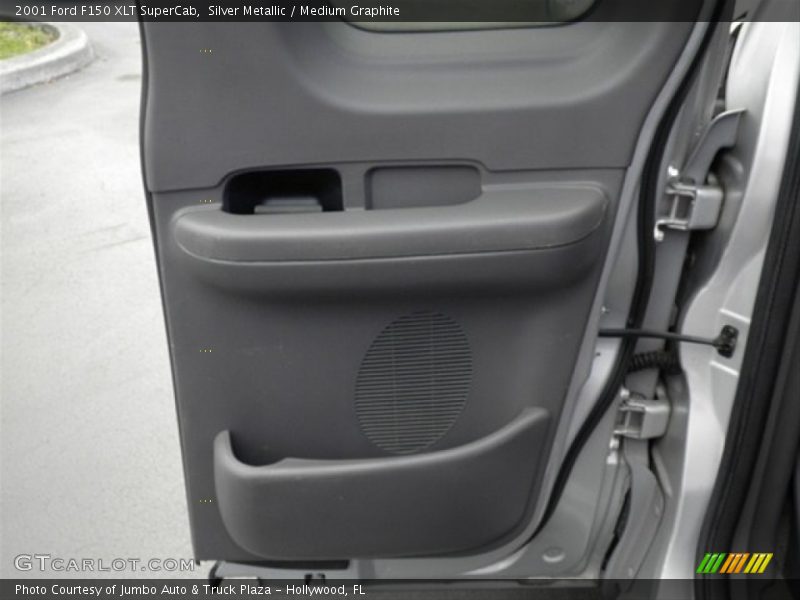 Silver Metallic / Medium Graphite 2001 Ford F150 XLT SuperCab