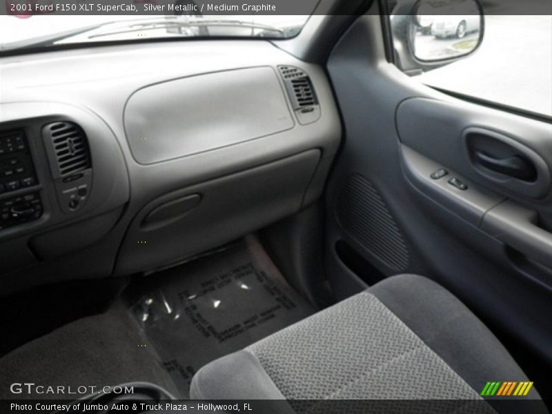 Silver Metallic / Medium Graphite 2001 Ford F150 XLT SuperCab