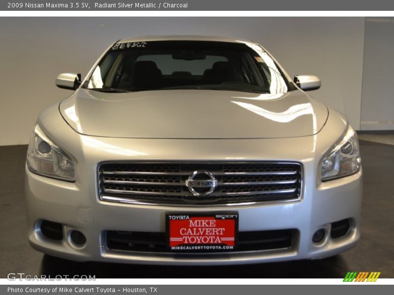 Radiant Silver Metallic / Charcoal 2009 Nissan Maxima 3.5 SV