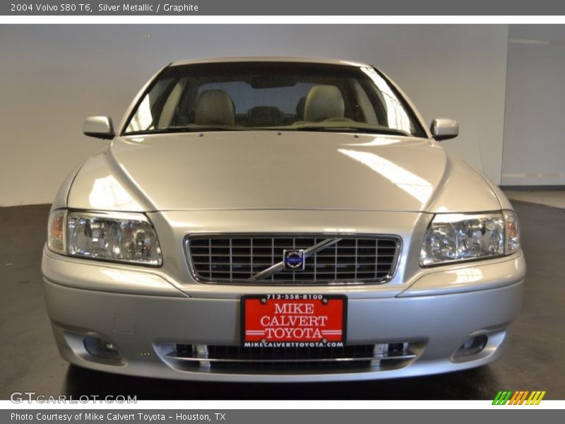 Silver Metallic / Graphite 2004 Volvo S80 T6