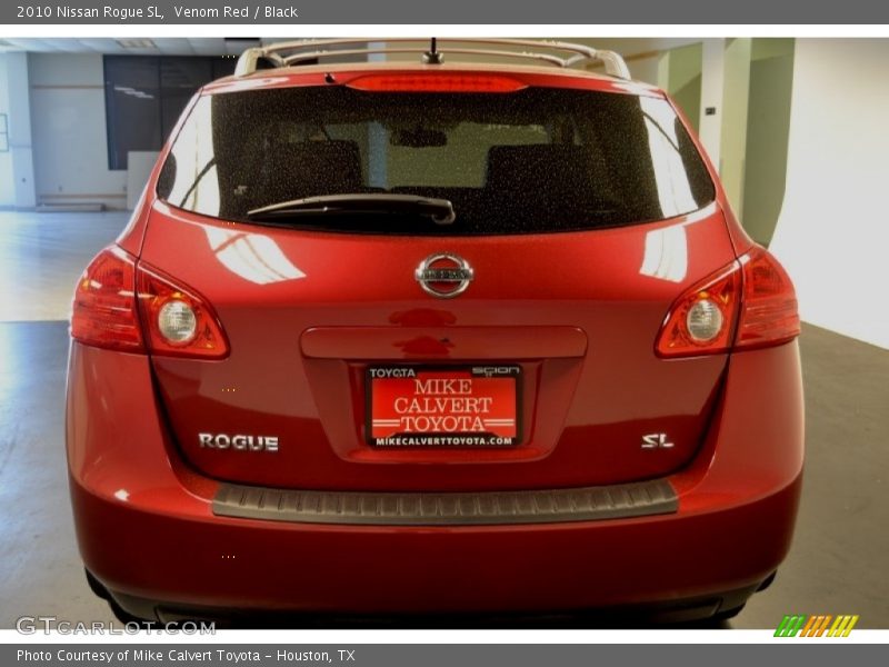 Venom Red / Black 2010 Nissan Rogue SL