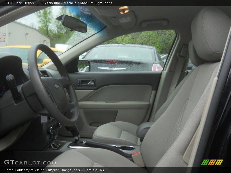Tuxedo Black Metallic / Medium Light Stone 2010 Ford Fusion S