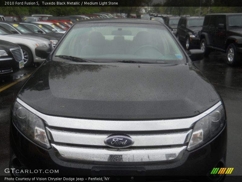 Tuxedo Black Metallic / Medium Light Stone 2010 Ford Fusion S