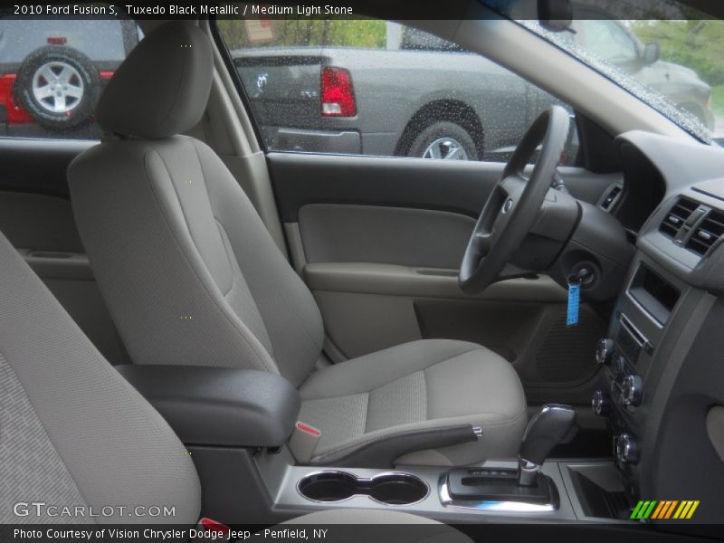 Tuxedo Black Metallic / Medium Light Stone 2010 Ford Fusion S