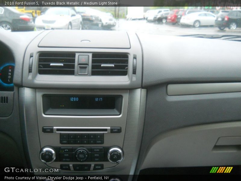 Tuxedo Black Metallic / Medium Light Stone 2010 Ford Fusion S