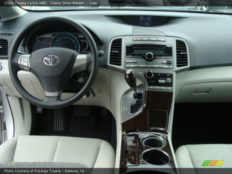 Classic Silver Metallic / Gray 2009 Toyota Venza AWD