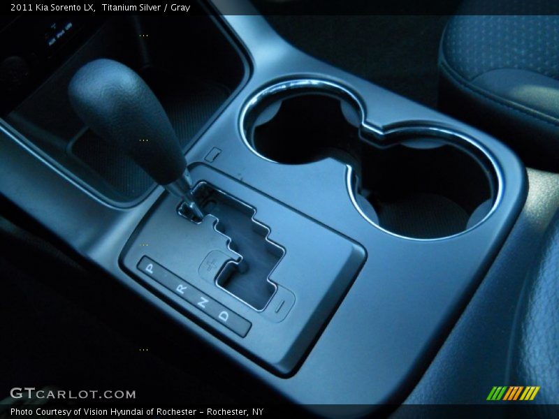 Titanium Silver / Gray 2011 Kia Sorento LX