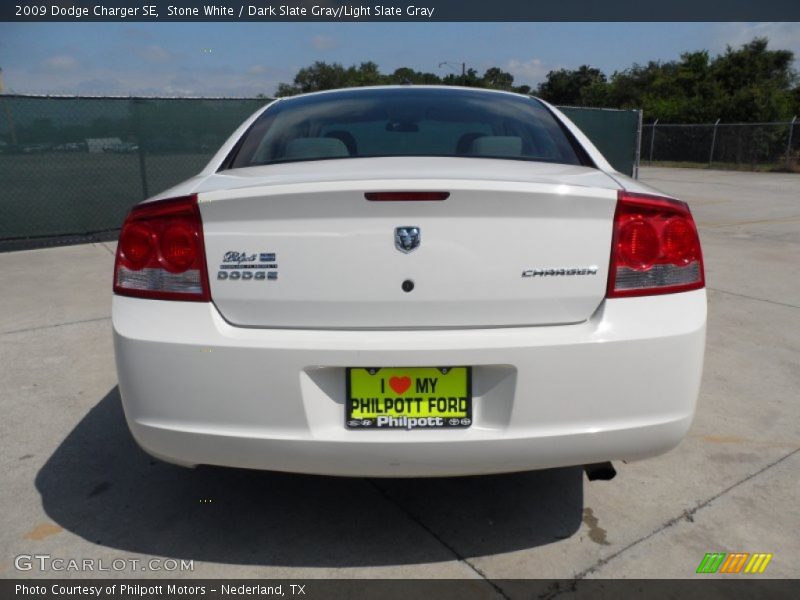 Stone White / Dark Slate Gray/Light Slate Gray 2009 Dodge Charger SE