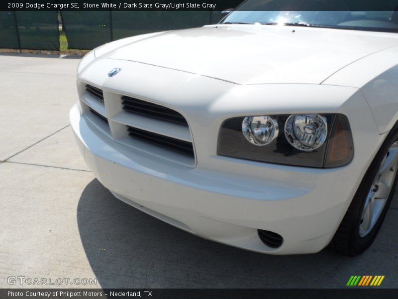Stone White / Dark Slate Gray/Light Slate Gray 2009 Dodge Charger SE