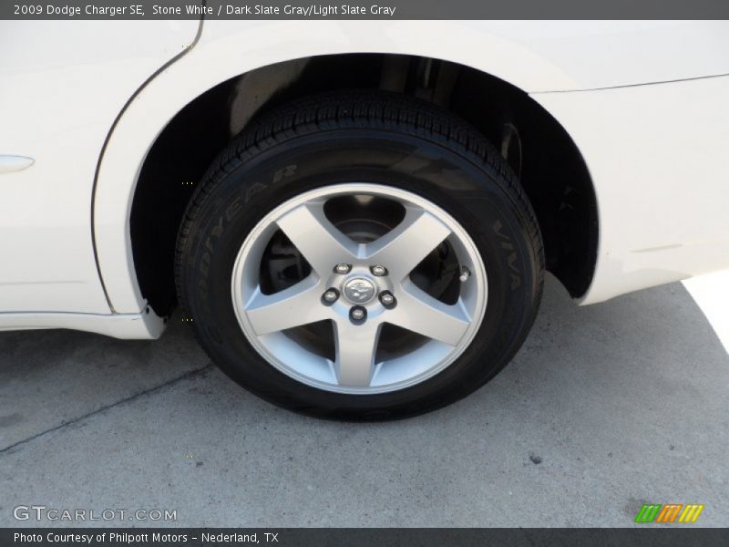 Stone White / Dark Slate Gray/Light Slate Gray 2009 Dodge Charger SE