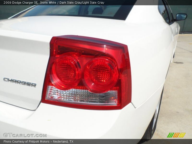 Stone White / Dark Slate Gray/Light Slate Gray 2009 Dodge Charger SE