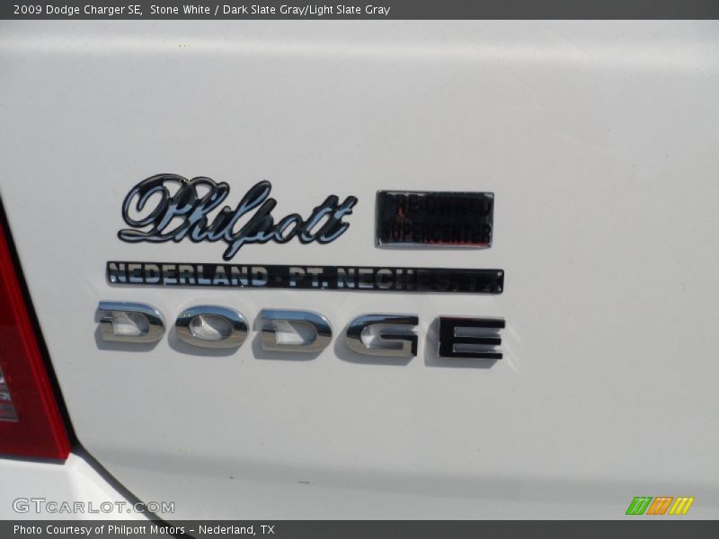 Stone White / Dark Slate Gray/Light Slate Gray 2009 Dodge Charger SE
