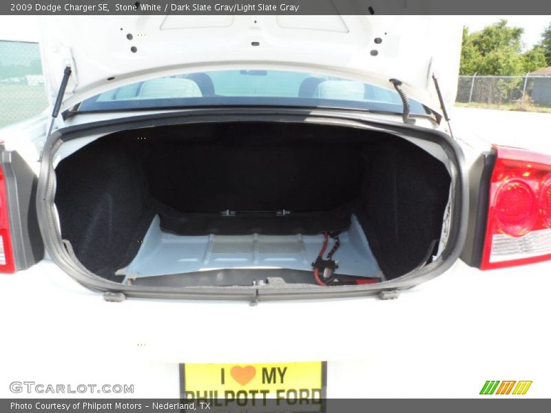 Stone White / Dark Slate Gray/Light Slate Gray 2009 Dodge Charger SE