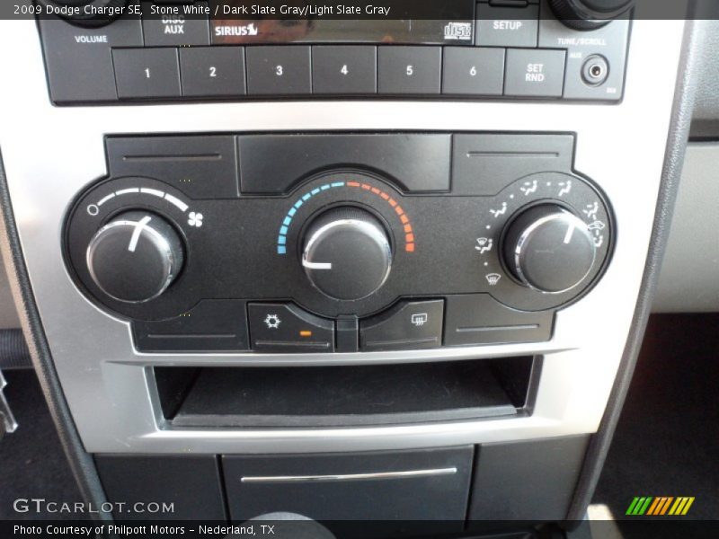 Stone White / Dark Slate Gray/Light Slate Gray 2009 Dodge Charger SE
