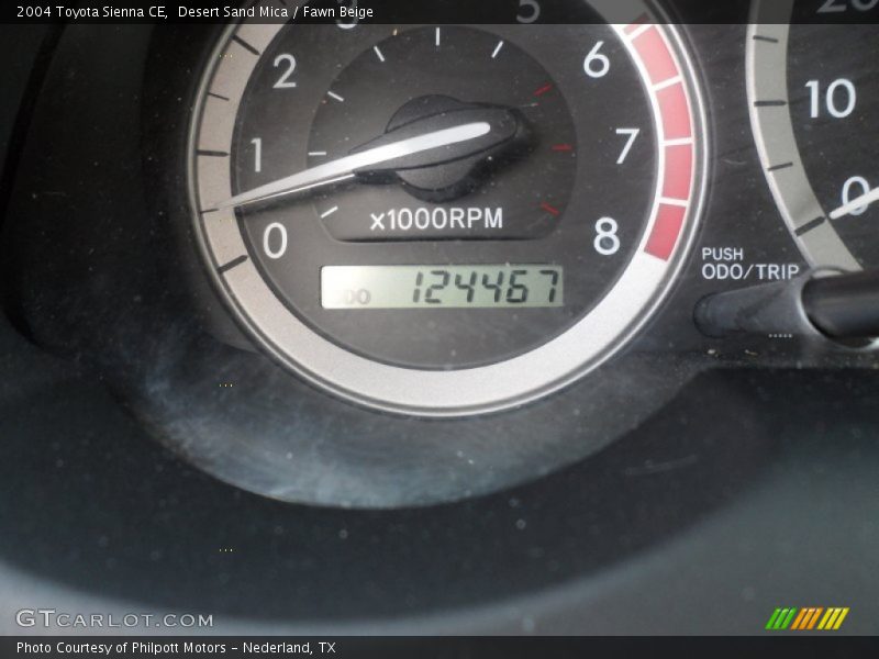 Desert Sand Mica / Fawn Beige 2004 Toyota Sienna CE