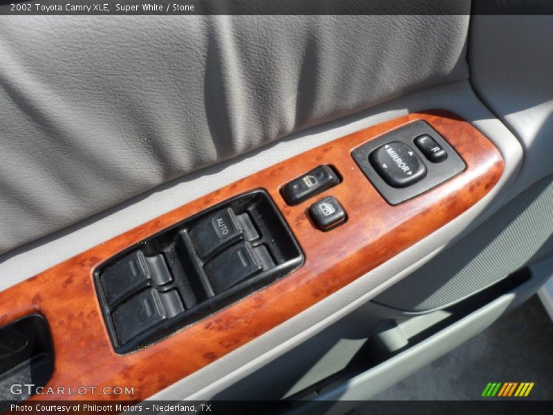Super White / Stone 2002 Toyota Camry XLE