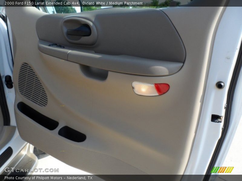 Oxford White / Medium Parchment 2000 Ford F150 Lariat Extended Cab 4x4