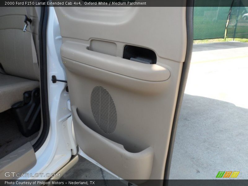 Oxford White / Medium Parchment 2000 Ford F150 Lariat Extended Cab 4x4