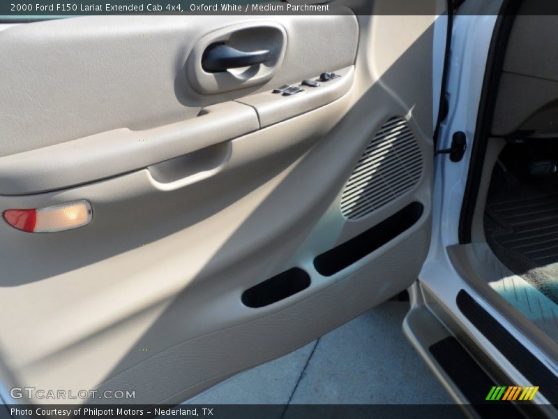 Oxford White / Medium Parchment 2000 Ford F150 Lariat Extended Cab 4x4