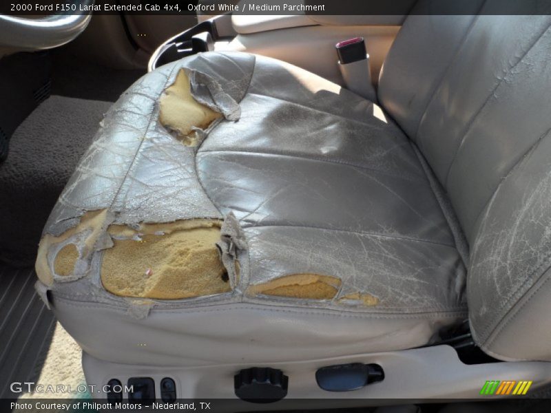 Oxford White / Medium Parchment 2000 Ford F150 Lariat Extended Cab 4x4
