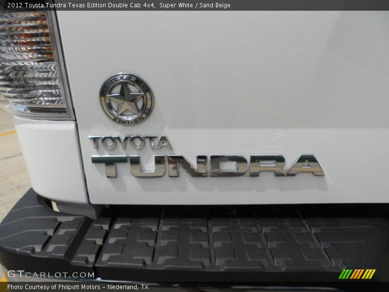 Super White / Sand Beige 2012 Toyota Tundra Texas Edition Double Cab 4x4