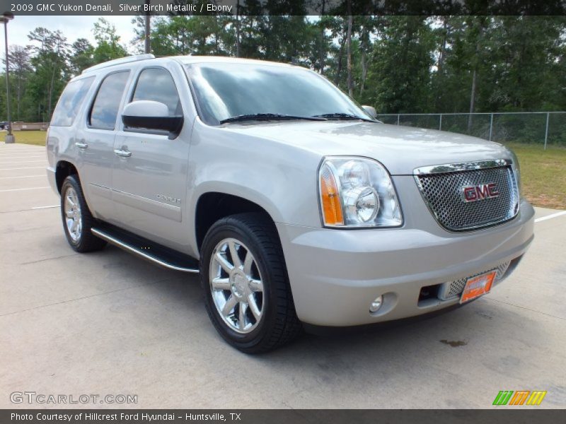 Silver Birch Metallic / Ebony 2009 GMC Yukon Denali
