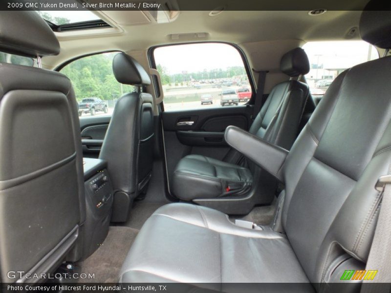 Silver Birch Metallic / Ebony 2009 GMC Yukon Denali