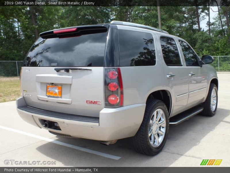 Silver Birch Metallic / Ebony 2009 GMC Yukon Denali