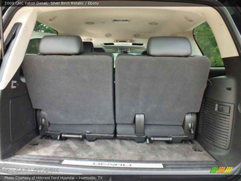 Silver Birch Metallic / Ebony 2009 GMC Yukon Denali