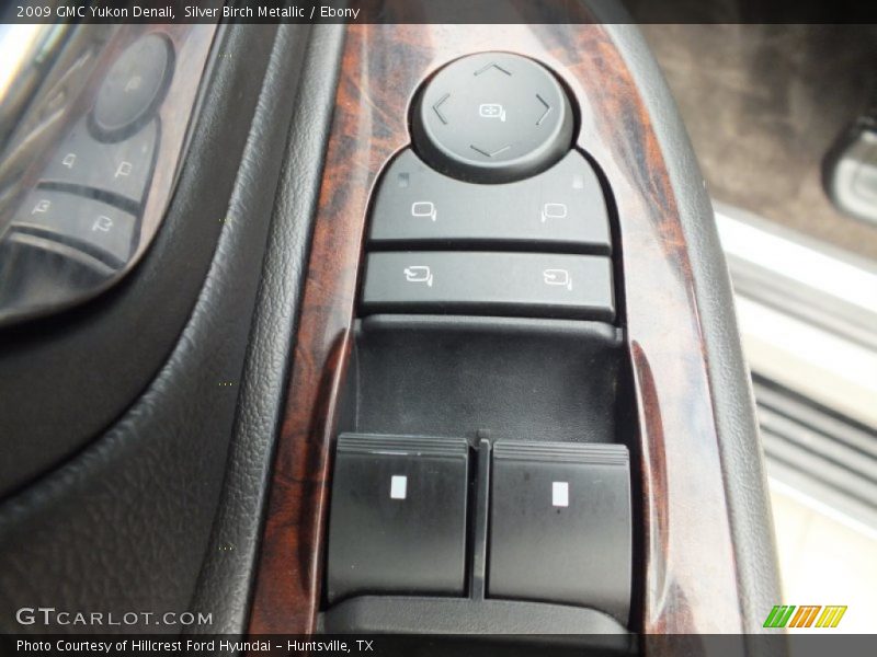 Silver Birch Metallic / Ebony 2009 GMC Yukon Denali