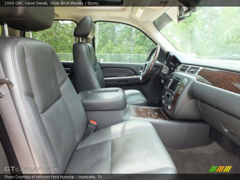 Silver Birch Metallic / Ebony 2009 GMC Yukon Denali