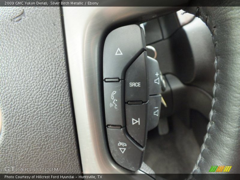 Silver Birch Metallic / Ebony 2009 GMC Yukon Denali