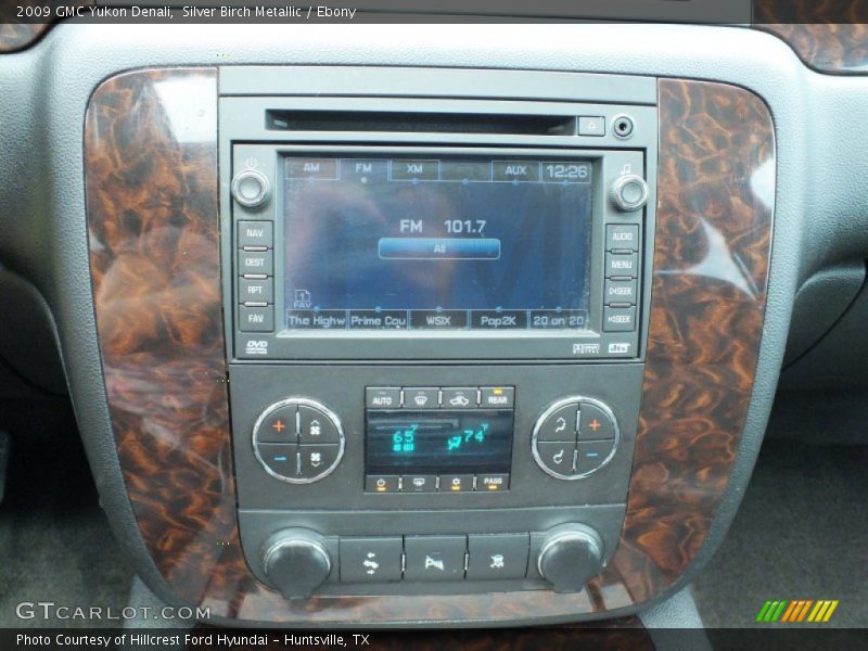 Silver Birch Metallic / Ebony 2009 GMC Yukon Denali
