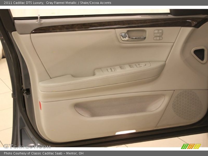 Gray Flannel Metallic / Shale/Cocoa Accents 2011 Cadillac DTS Luxury