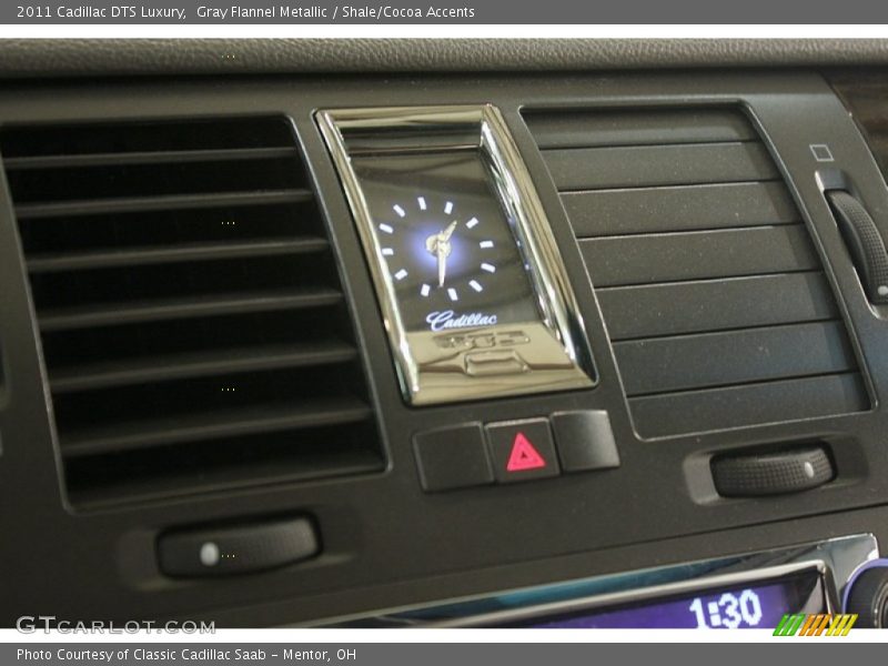 Gray Flannel Metallic / Shale/Cocoa Accents 2011 Cadillac DTS Luxury