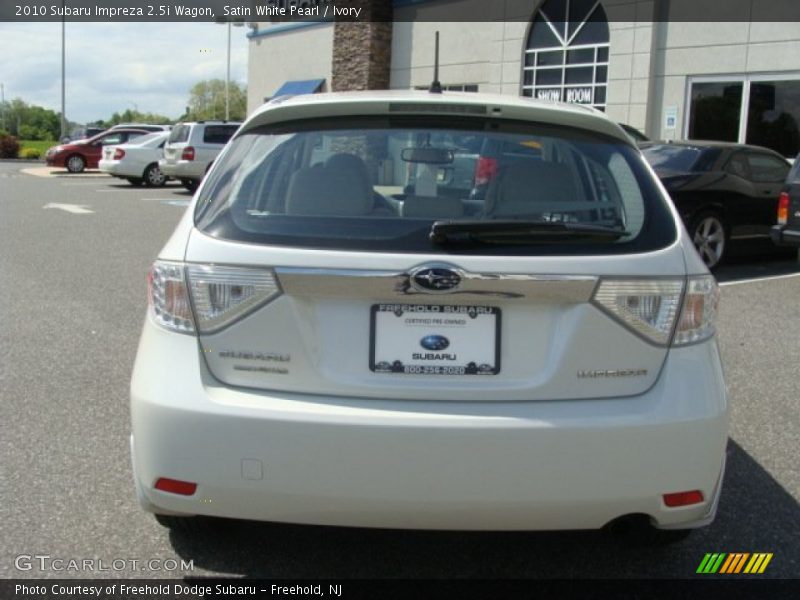 Satin White Pearl / Ivory 2010 Subaru Impreza 2.5i Wagon