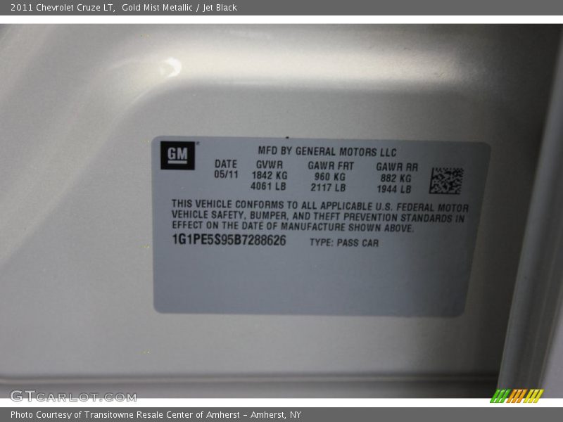 Gold Mist Metallic / Jet Black 2011 Chevrolet Cruze LT