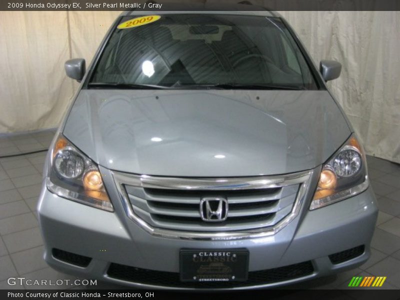 Silver Pearl Metallic / Gray 2009 Honda Odyssey EX
