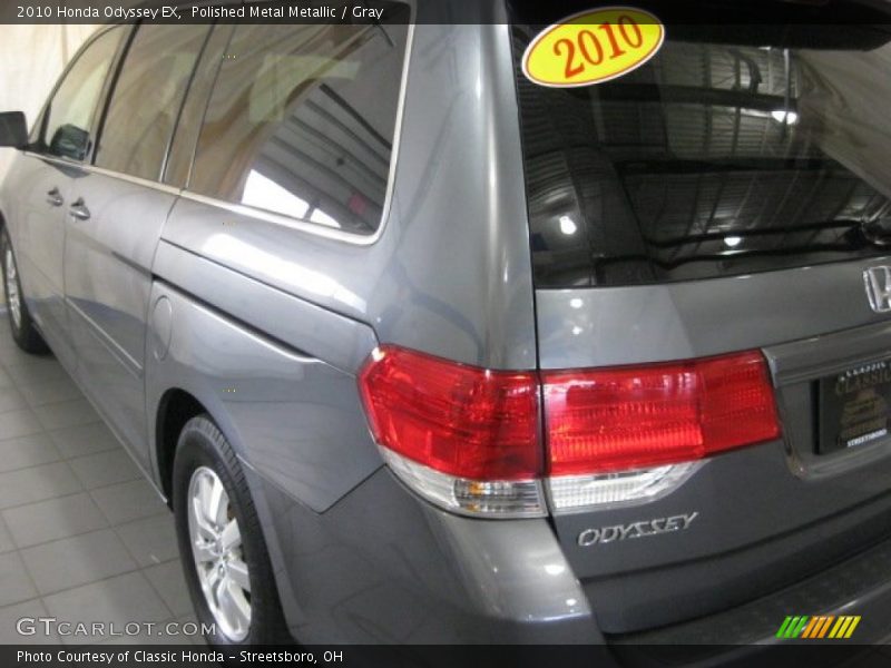 Polished Metal Metallic / Gray 2010 Honda Odyssey EX