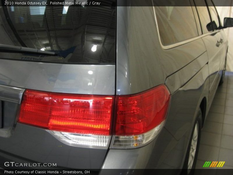 Polished Metal Metallic / Gray 2010 Honda Odyssey EX