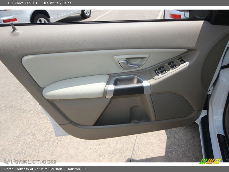 Ice White / Beige 2013 Volvo XC90 3.2