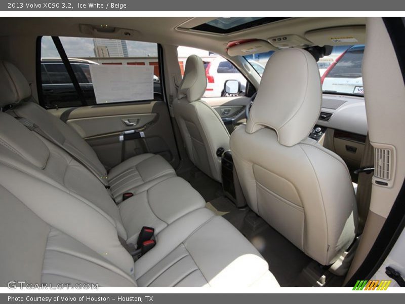 Ice White / Beige 2013 Volvo XC90 3.2