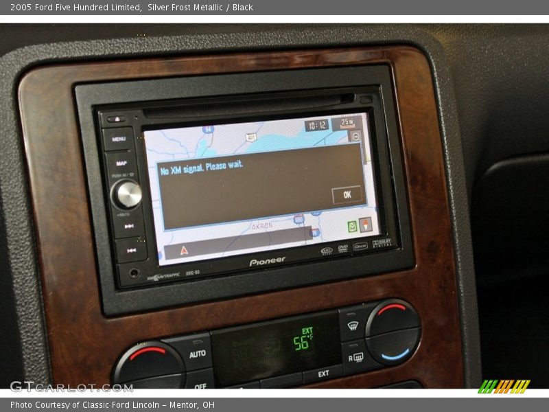 Silver Frost Metallic / Black 2005 Ford Five Hundred Limited