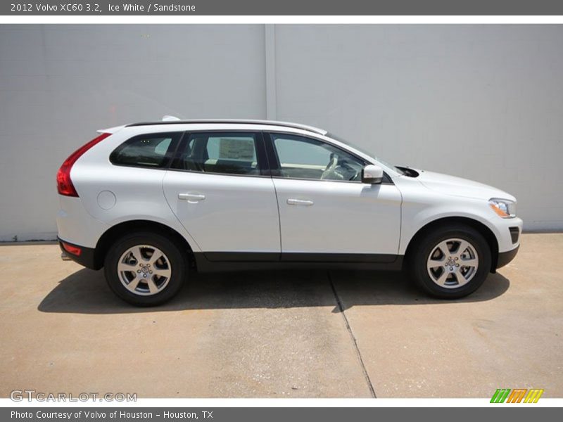 Ice White / Sandstone 2012 Volvo XC60 3.2