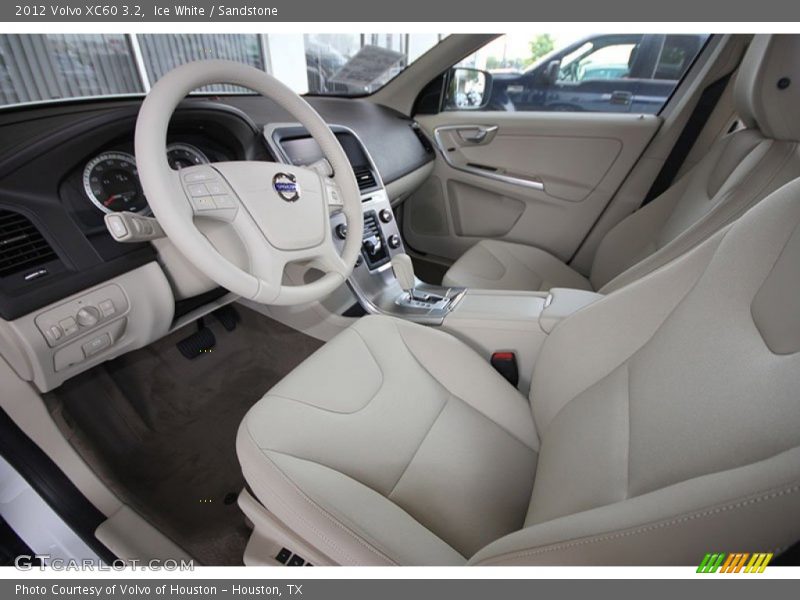 Ice White / Sandstone 2012 Volvo XC60 3.2
