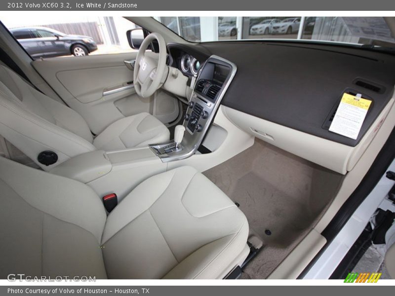 Ice White / Sandstone 2012 Volvo XC60 3.2