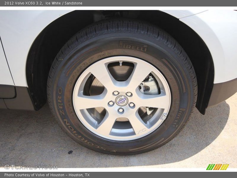 Ice White / Sandstone 2012 Volvo XC60 3.2