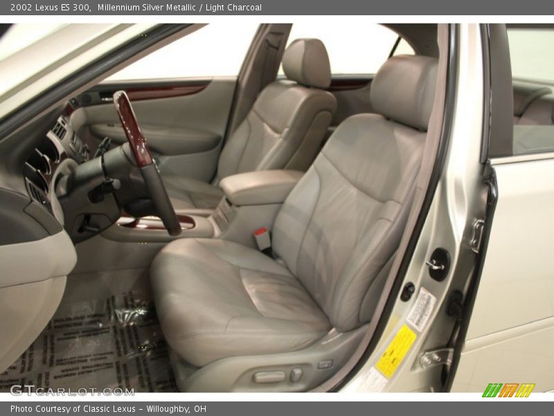Millennium Silver Metallic / Light Charcoal 2002 Lexus ES 300